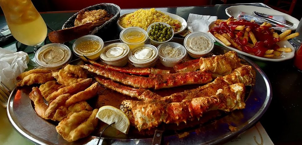 Whole Lobster & Fried Shrimp Combo