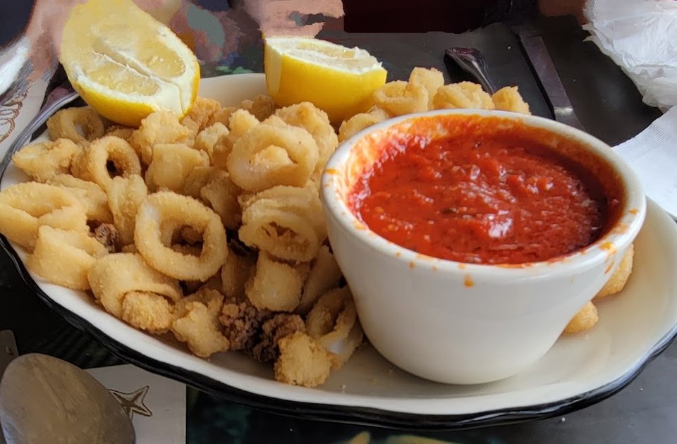 Fried Calamari with Marinara Sauce